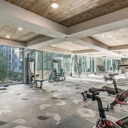 Lush Downtown Condo On Riverwalk W King Ste, Free Parking, Pet Friendly, Centrally Located On Riverwalk 샌안토니오 외부 사진